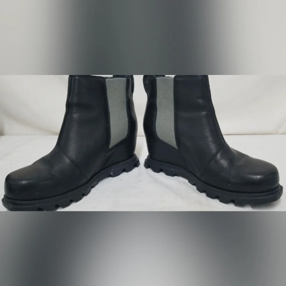 Sorel Joan Of Artic Wedge III Chelsea Ankle Boots Size 7.5 W/Box MSRP $200 - Picture 4 of 9